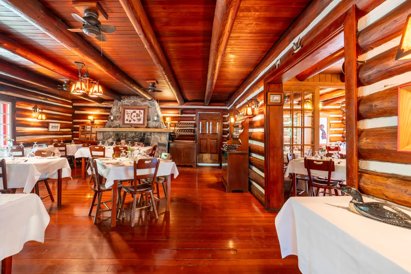 Enjoy the Warmth and Canadian Country style of our dining room.