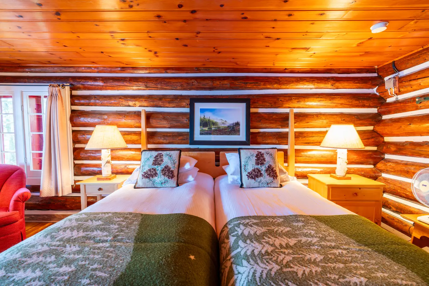 Two bed cabin at Killarney Lodge in Algonquin Park.