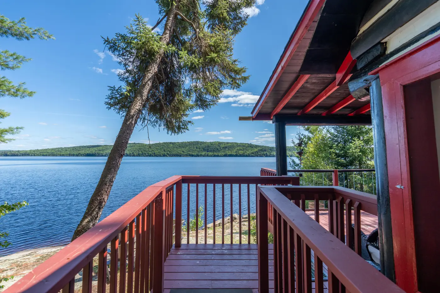 Cabin walkway at Killarney Lodge in Algonquin Park.