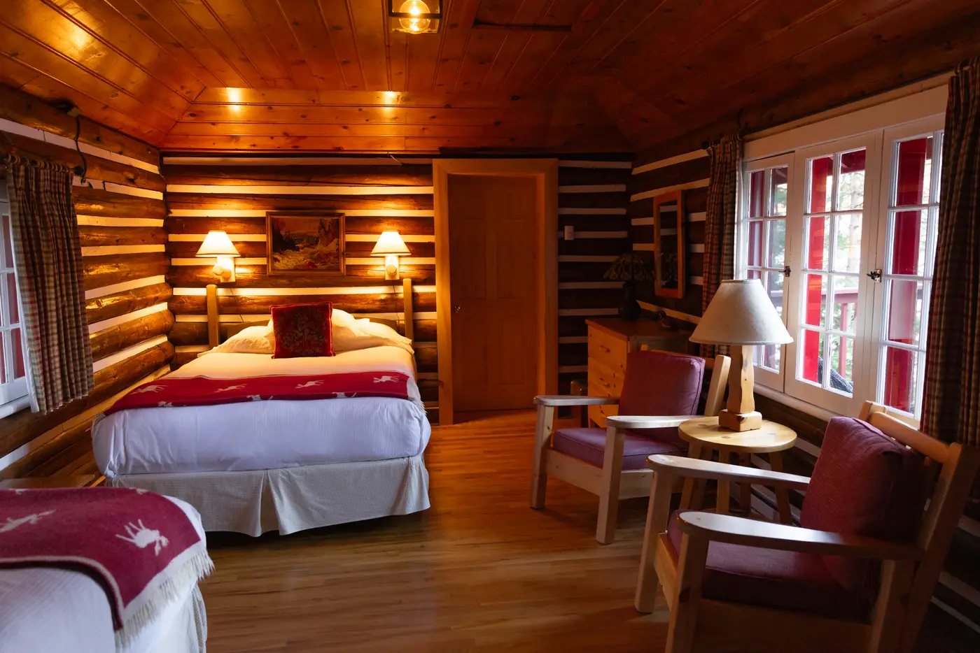 Inside view of a Shoreline Cabin at Killarney Lodge in Algonquin Park.