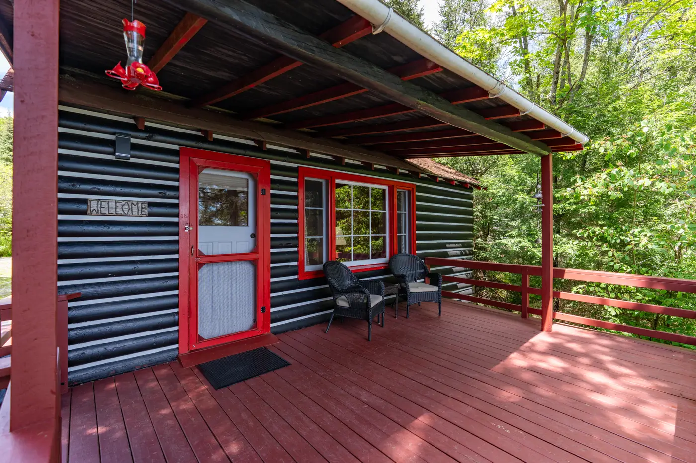 Entrance view of a Shoreline Cabin at Killarney Lodge in Algonquin Park.