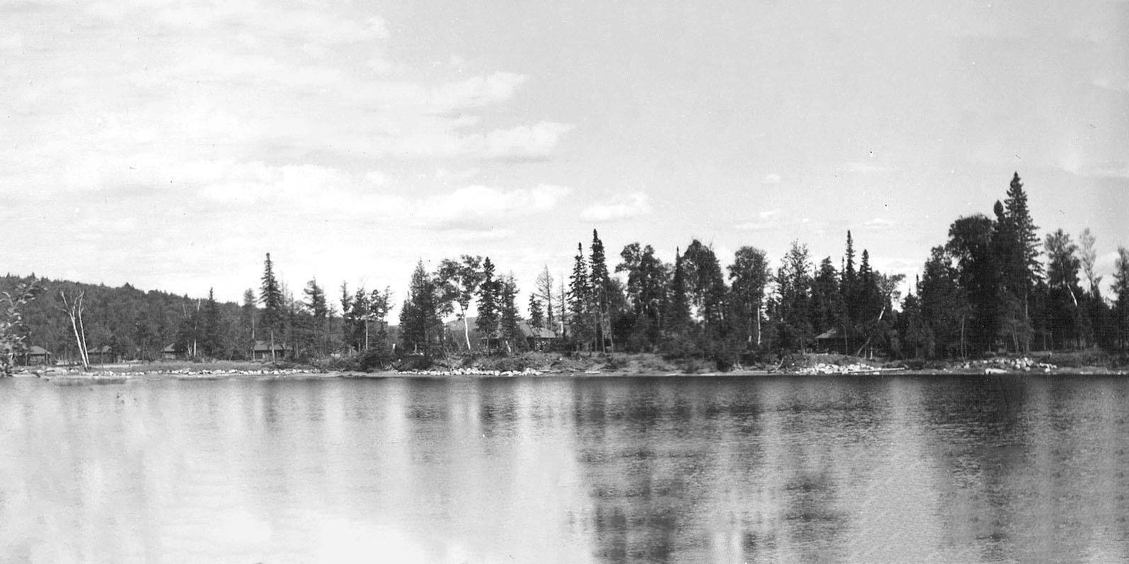 An early photograph of Killarney Lodge in Algonquin Park.