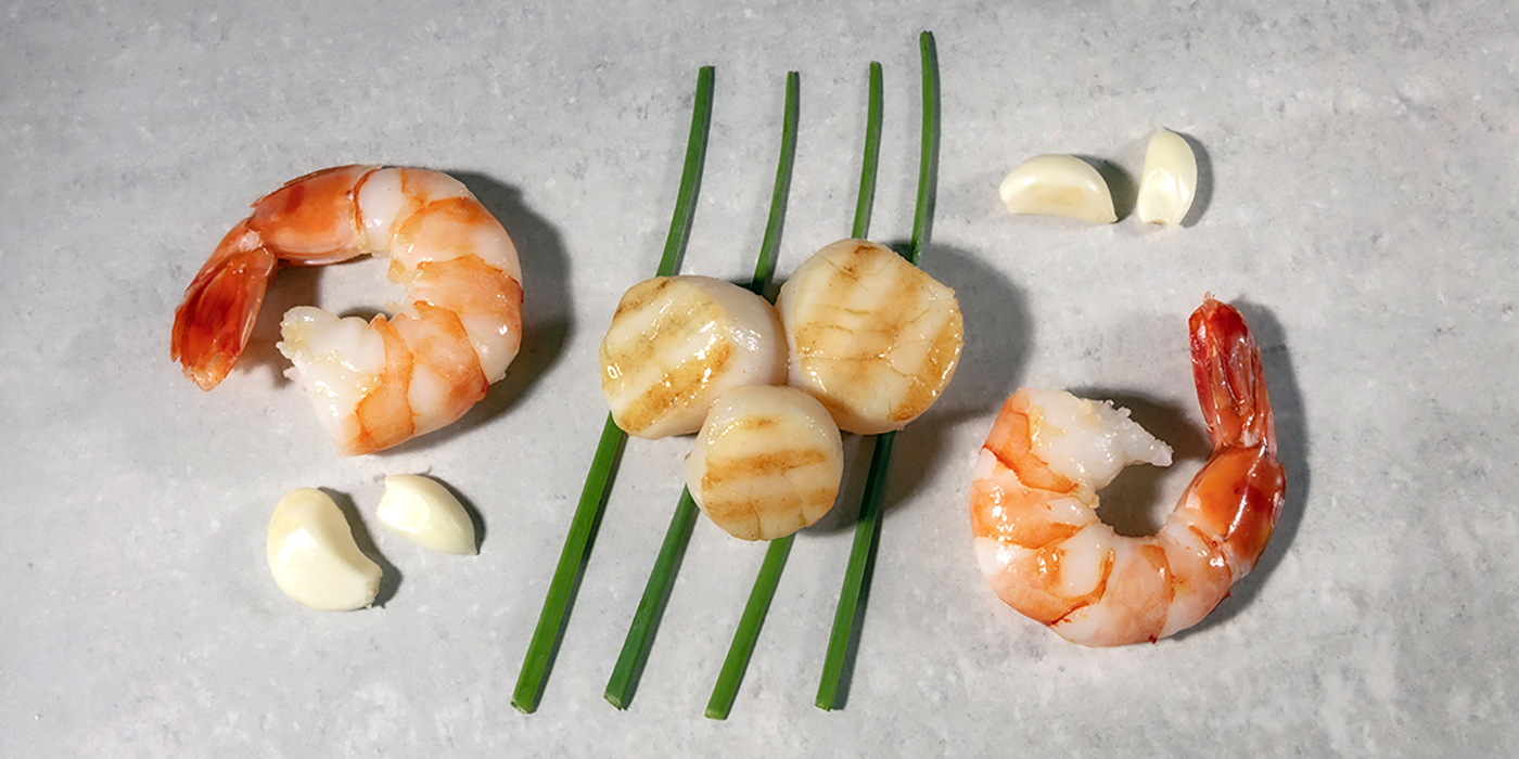 Men item scallops and shrimp